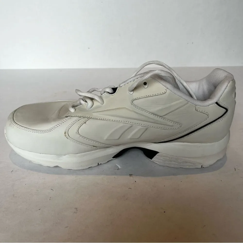 Reebok DMX Men's Sneakers Cream/Navy trim Size 13 XWide 4E Leather Upper